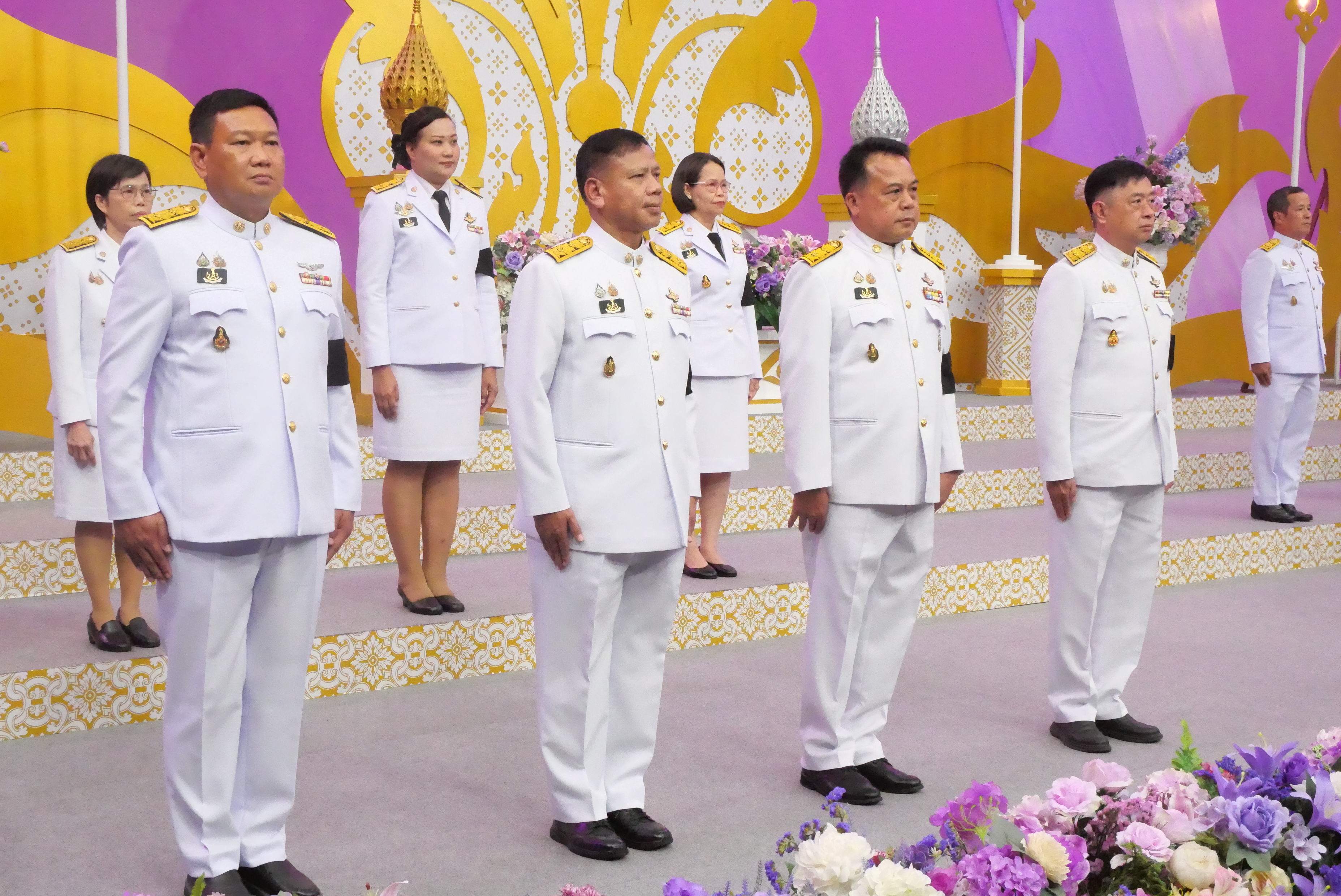 title - คณะผู้บริหาร ส.ป.ก. บันทึกเทปถวายพระพรชัยมงคล สมเด็จพระนางเจ้าสุทิดา พัชรสุธาพิมลลักษณ พระบรมราชินี เนื่องในโอกาสวันเฉลิมพระชนมพรรษา 48 พรรษา